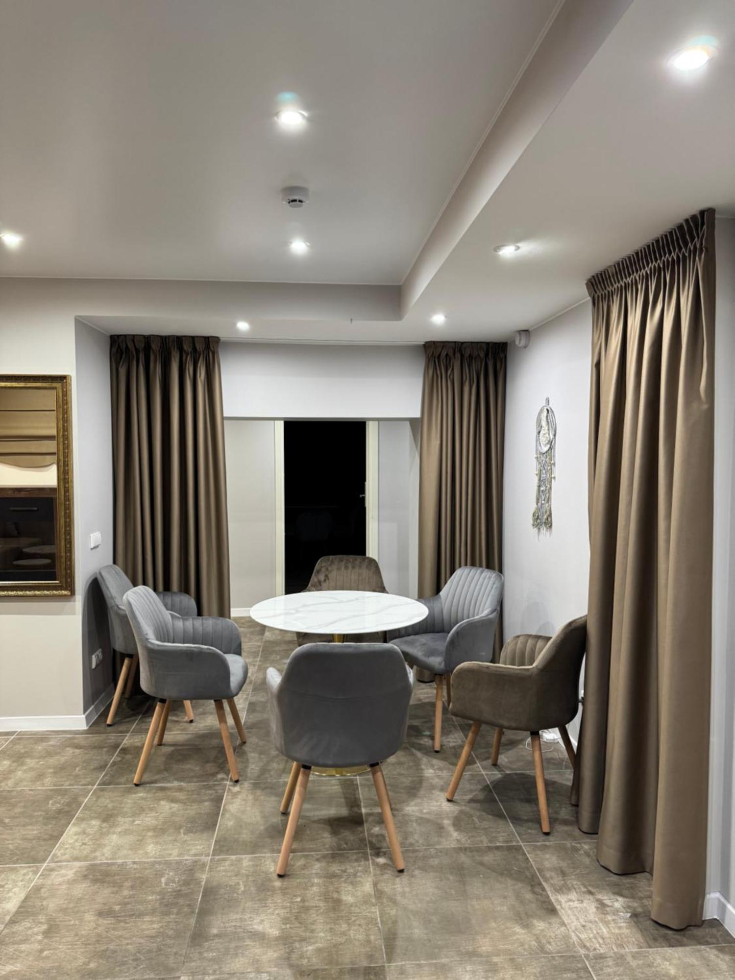 Dharma Stay Apartamentai Su Terasa Ir Vaizdu I Miesta Telsiai Luaran gambar
